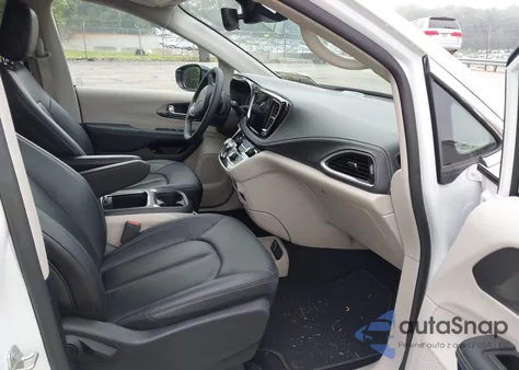 2024 Chrysler Pacifica Hybrid Select from USA, damaged, VIN 2C4RC1S78RR150309